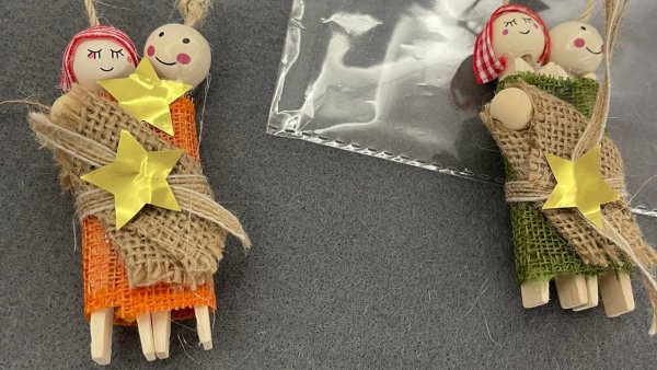 La Cofradía de Nuestra Señora de los Dolores celebra su tradicional Taller Navideño