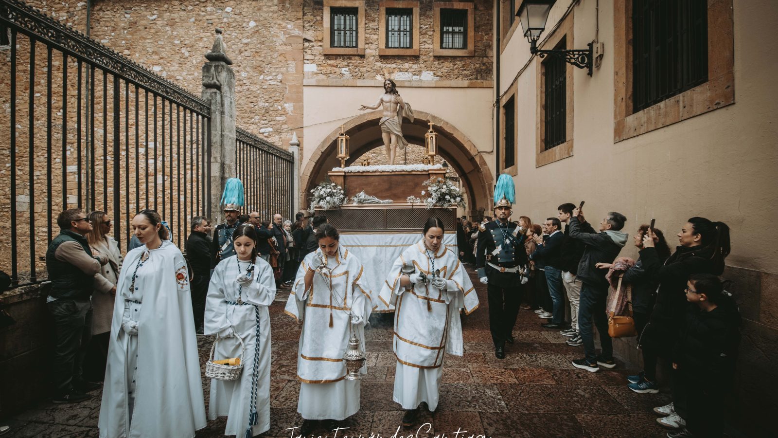 La procesión del Resucitado cierra la Semana Santa en Oviedo
